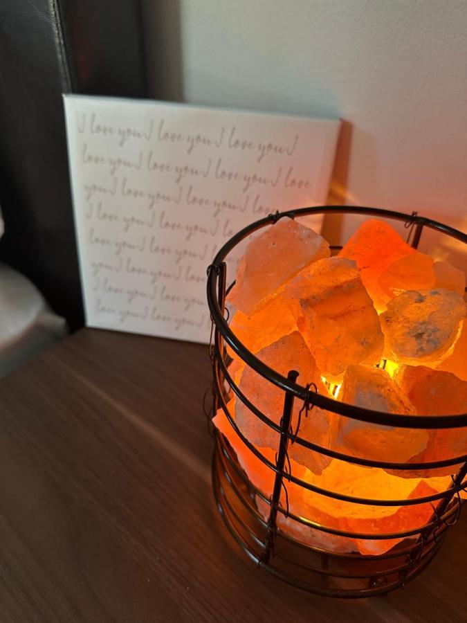 *Cozy, Convenient Boston. Indulge, You Deserve It* Ngoại thất bức ảnh